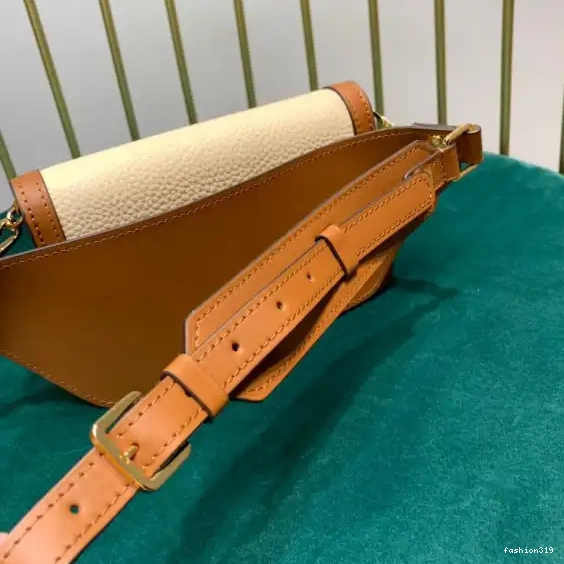 VUITTON DAUPHINE LOUIS BUMBAG 0504